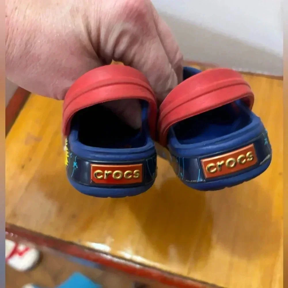Crocs rocket C 6/7-great condition